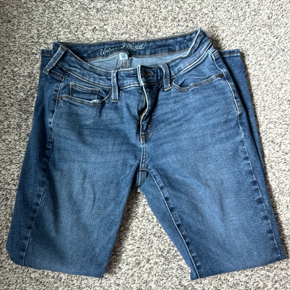 Universal Threads skinny jeans - Picture 2 of 2